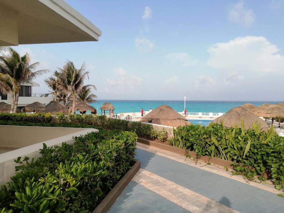 Confortable Depa En Condominio Frente Al Mar! Cancun Bagian luar foto